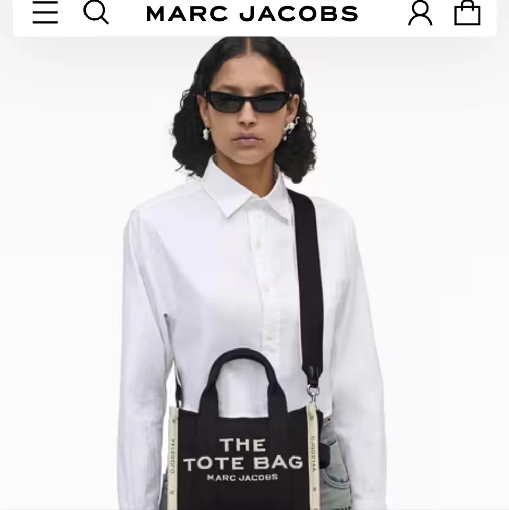 Marc Jacobs Black and White Canvas Mini Tote Bag - Picture 4 of 11